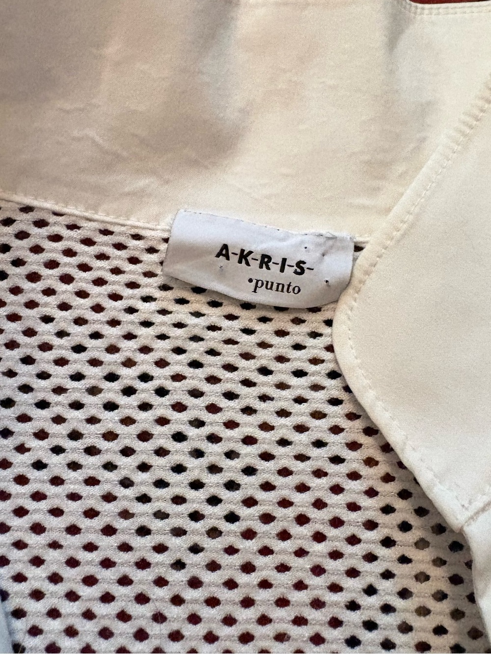 Akris Punto White Mech Button Up - Picture 5 of 13
